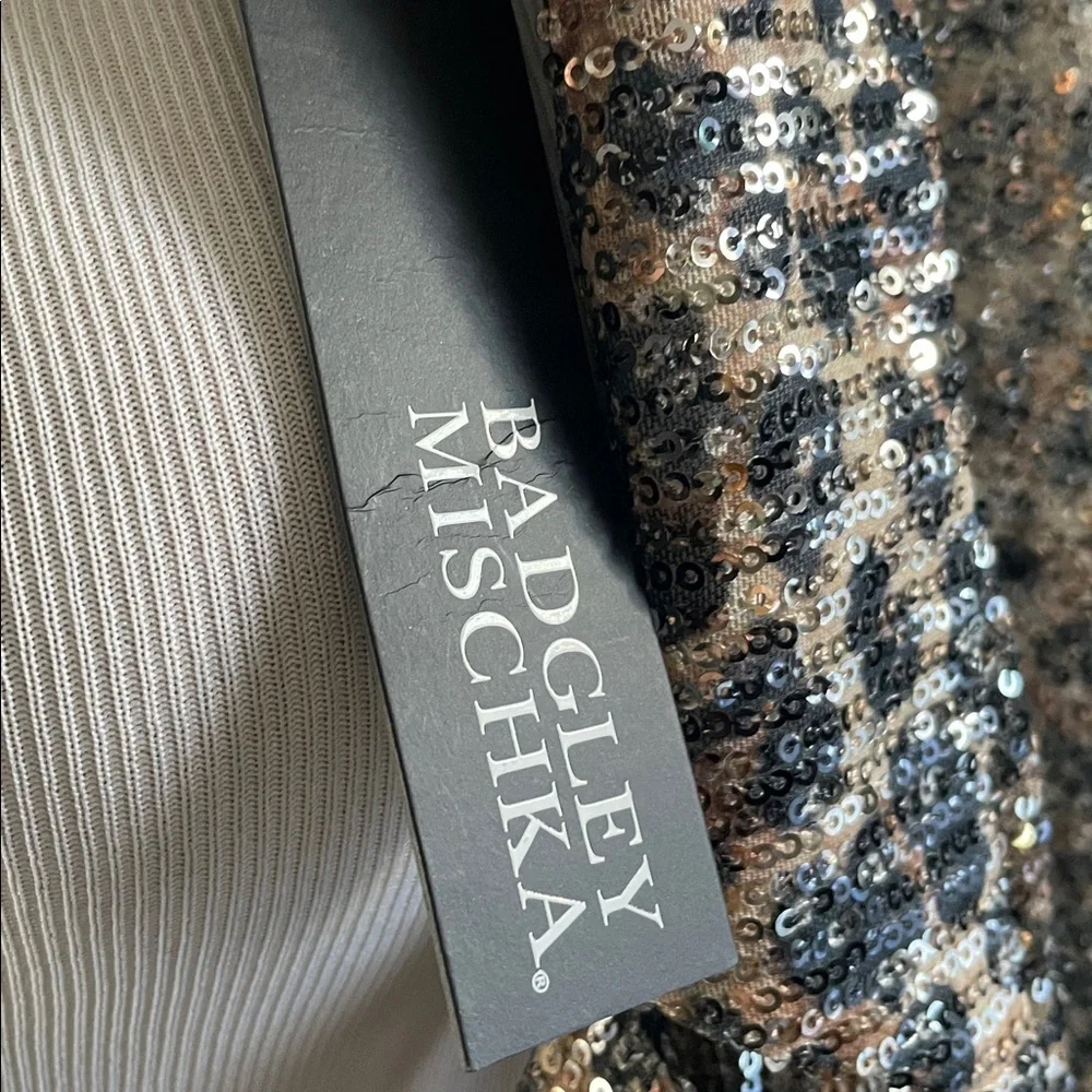 Badgley Mischka Collection
Sequined Leopard-Print Duster or Dress - Picture 6 of 7